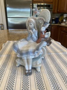 Lladro 8350 Alice In Wonderland - Perfect Condition