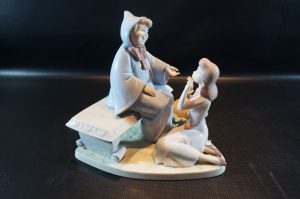 Lladro Cinderella and Fairy Godmother #7553 Disneyana Stamp Original Box