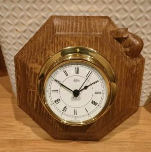 Mouseman Robert Thompson Wall Mounted Clock 7.5 inch dia Oak Hand Carved Stunnin