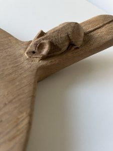 robert thompson mouseman cheese board